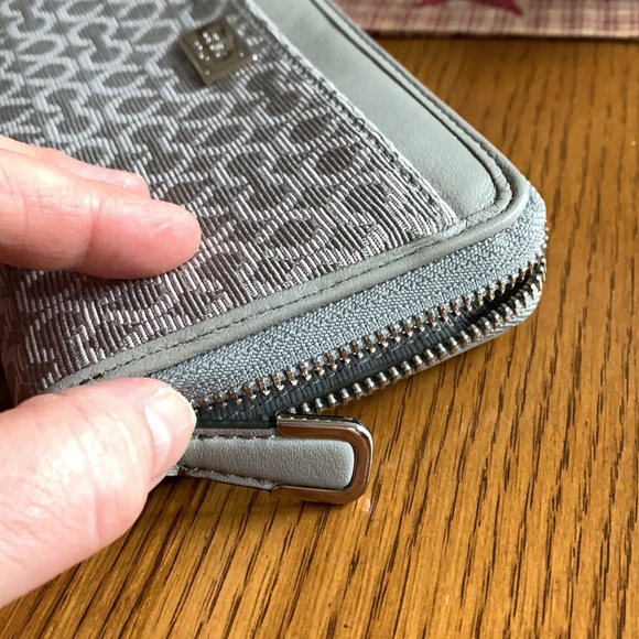 SOLD-NOT FOR SALE. Coach Bag and matching wallet - Picture 10 of 12